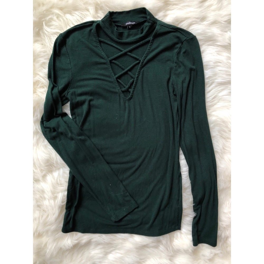 Green top with lace front